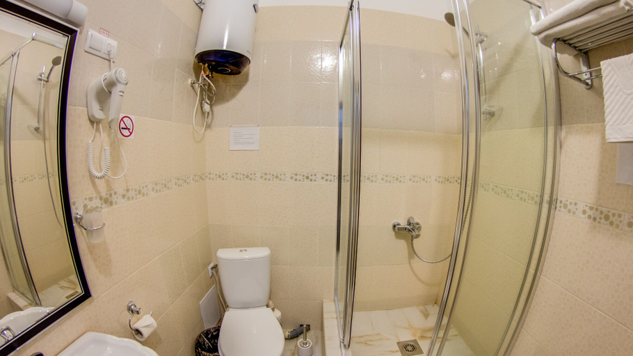 Bathroom 3, Hotel Square Vysotsky, Samara