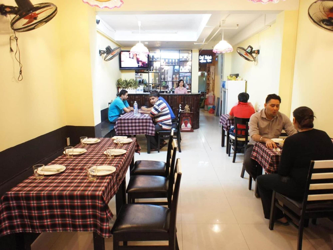 Food & Drinks 4, Kien Hotel, District 1