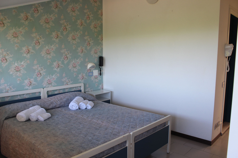 Bedroom 3, Hotel Corallo, Forli' - Cesena