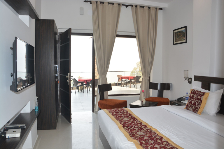 Bedroom 4, The Golden Sunrise Hotel, Nainital