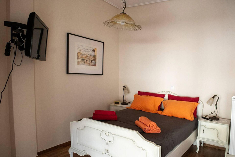 Bedroom 4, Ami's Apartment a Cosy 2-bed House in Athina, Attica