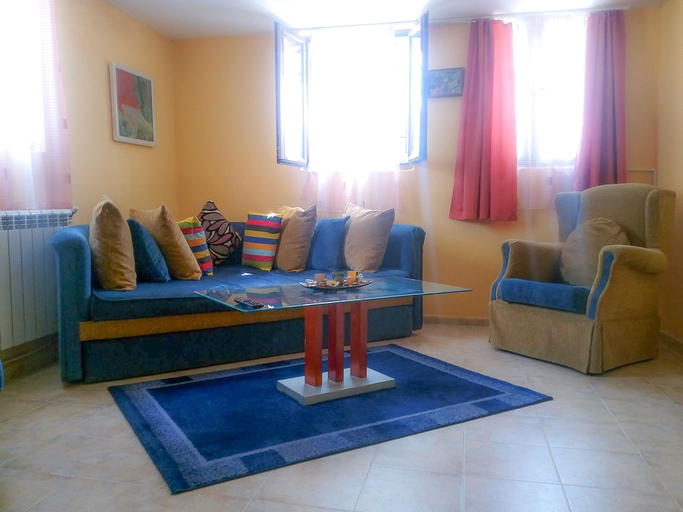 Others 5, Villa Kalin, Veliko Tarnovo