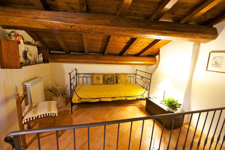 Bedroom 2, Wonderful private villa for 10 people with private pool, WIFI, TV, terrace, pets allowed and par..., Arezzo
