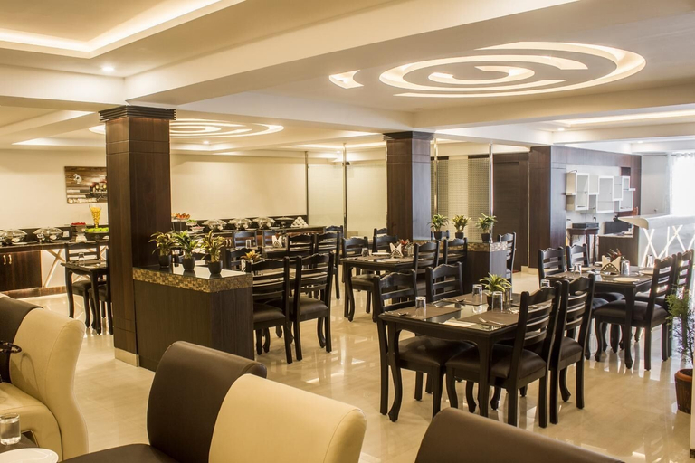Food & Drinks 5, Daizzo Maple Residency, East Sikkim