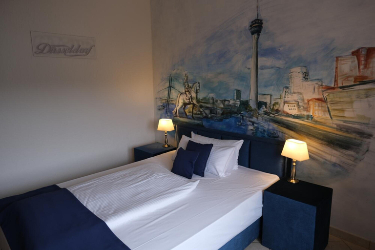 Bedroom 3, Hotel Engelbert, Düsseldorf