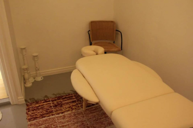 Bedroom 2, Affären Må Bra, Sunne
