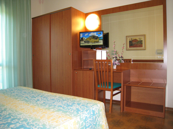 Bedroom 4, Albergo Boomerang, Parma