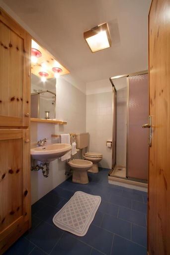 Bathroom 4, Hotel Garni Gonzaga, Trento