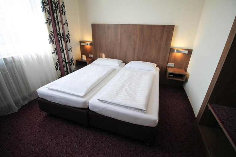 Bedroom 4, Hotel Am Zoo, Frankfurt am Main