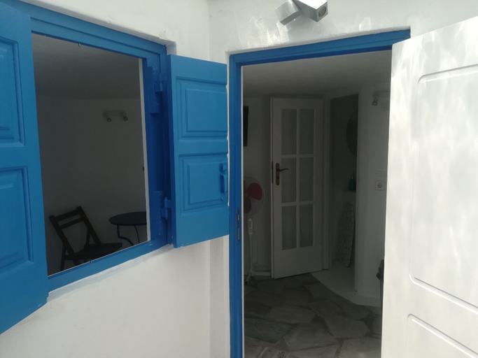 Others 4, Mykonian Eclectic Studio For 2, South Aegean