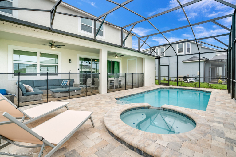 Sport & Beauty 5, 5 BD 4.5 BH With Game Room and Spa, Orange
