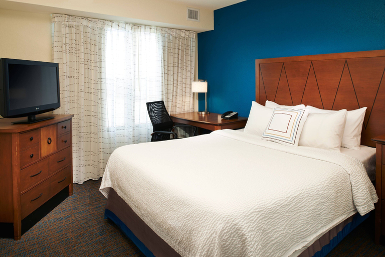 Bedroom 2, Residence Inn by Marriott Saginaw, Saginaw