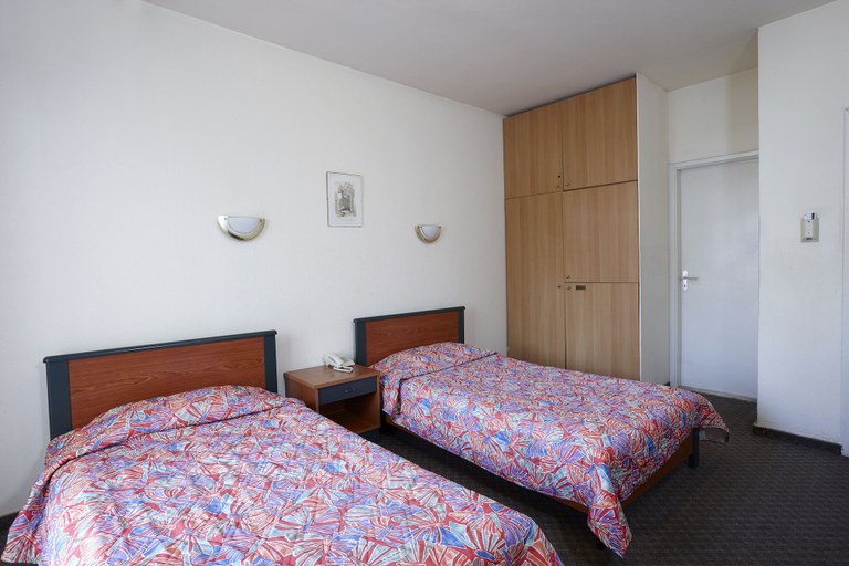 Bedroom 3, Zoukotel Hotel, Kasrouane