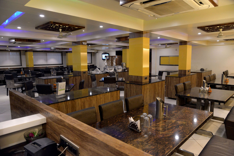 Food & Drinks 4, Hotel Royale Heritage, Nashik