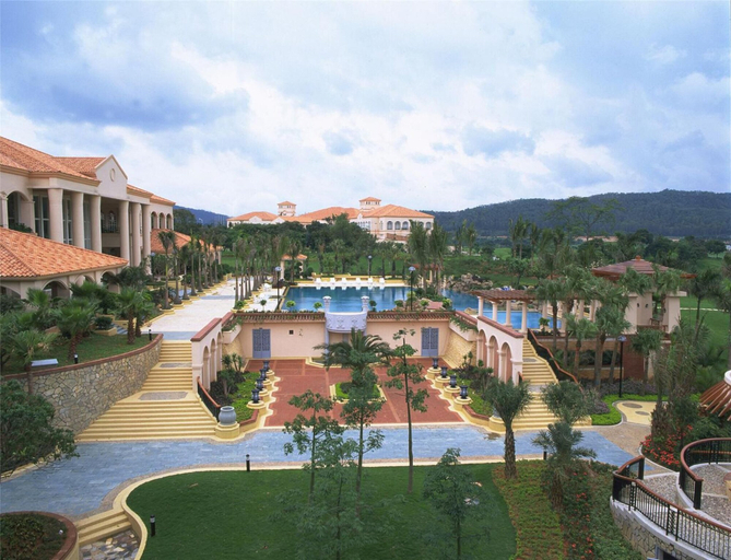 Exterior & Views 2, Hillview Golf Hotel, Dongguan