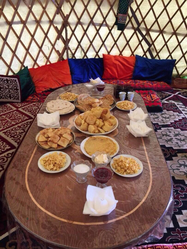 Food & Drinks, Suusamyr Valley - Campsite, Jaiyl