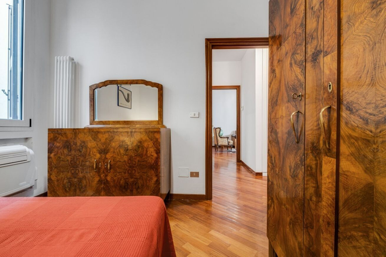 Bedroom 5, A due passi dalla Pinacoteca Apartment, Bologna