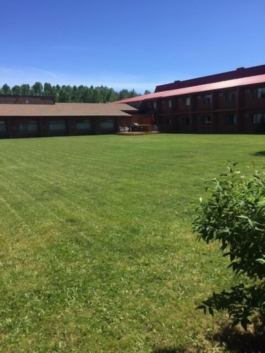 Others 5, Slave Lake Inn and Conference Centre, Division No. 17