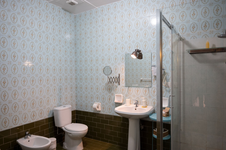 Bathroom 5, Liodoro Bed and Breakfast, Catania