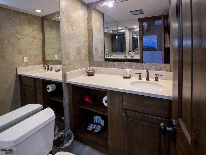 Bathroom 4, Vantage Point Condo 304, Eagle