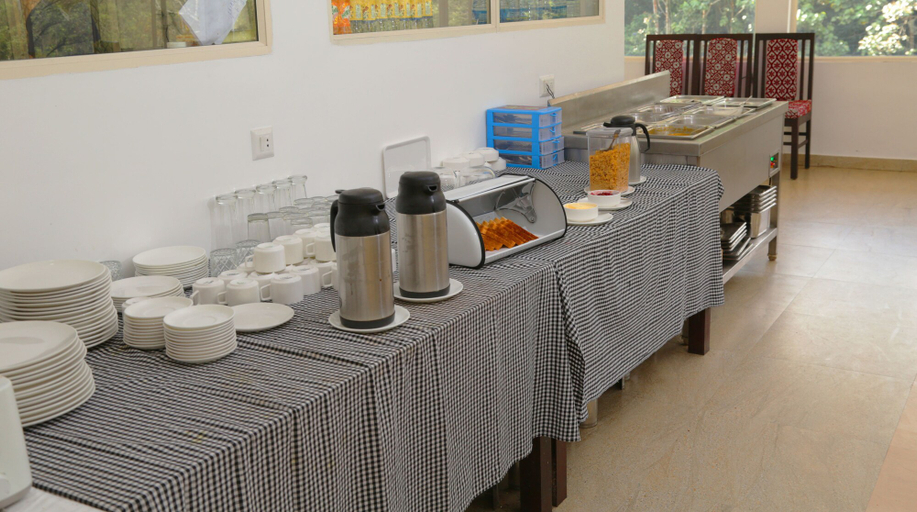 Food & Drinks 5, Pine Tree Munnar, Idukki