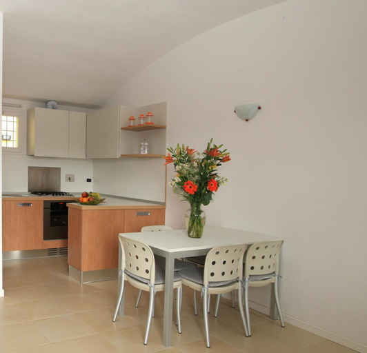 Dining Room 4