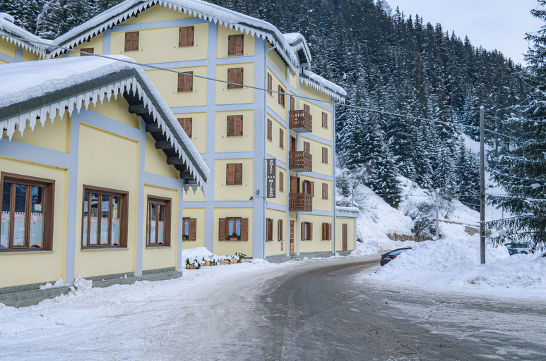 Exterior & Views 3, Hotel Milano, Sondrio