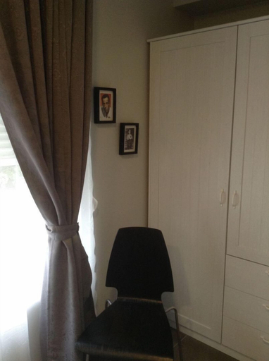 Others 5, Hostal Vintage Santander, Cantabria