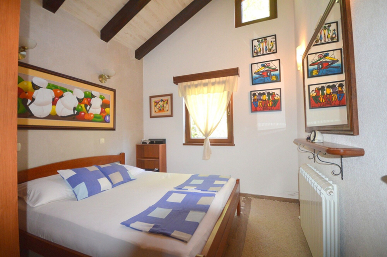 Bedroom 2, Lazzaro Apartments