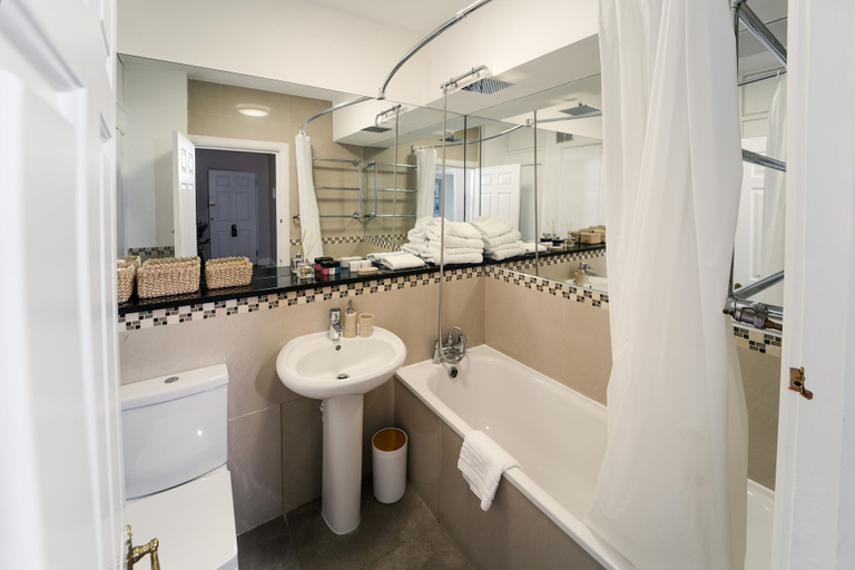 Bathroom 5, Park Lane Apartments Crawford Place, London