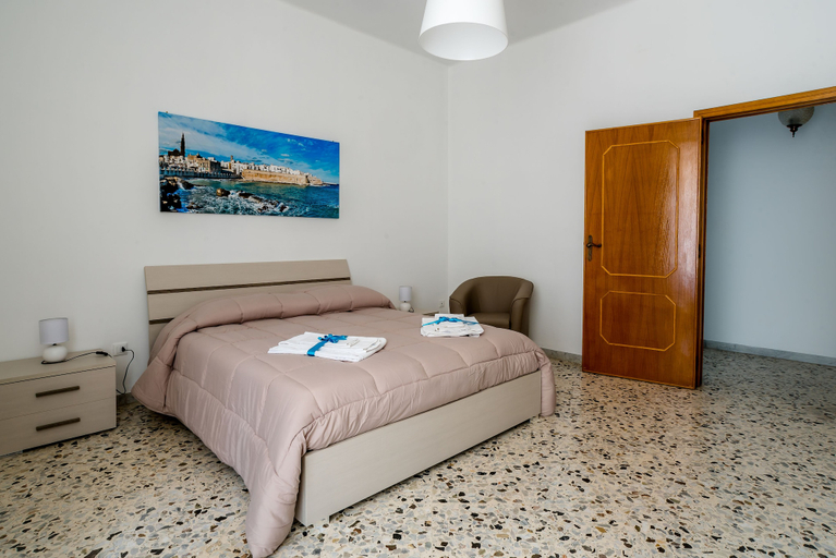 Bedroom 3, Casa Maria, Bari