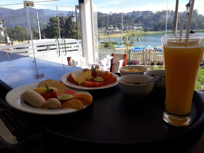 Food & Drinks 5, Royal Lake Hotel, Nuwara Eliya