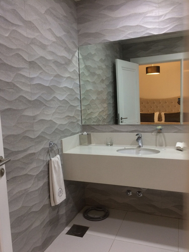 Bathroom 5, Cherry Blossom Boutique Hotel, Baabda