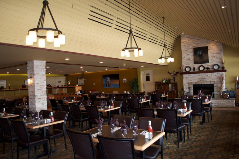 Food & Drinks 4, Slave Lake Inn and Conference Centre, Division No. 17