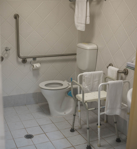 Bathroom 5, Heritage Cairns, Cairns