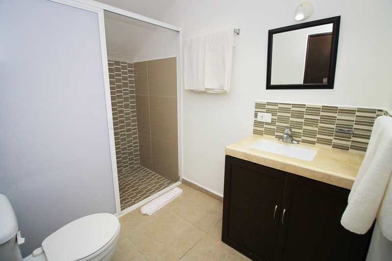 Bathroom 4, Casa 40 by Select, Cozumel