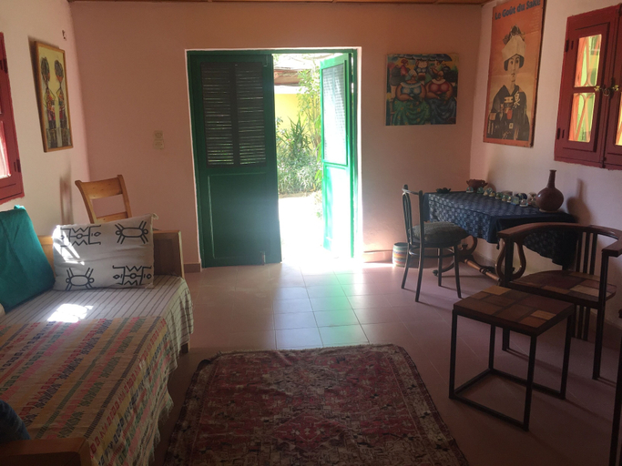 Others 4, Picturesque Studio Apartment, Dakar