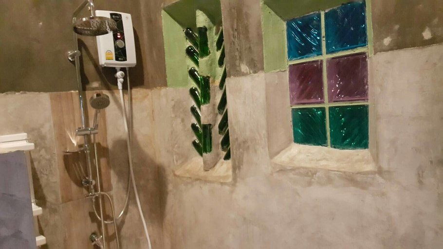 Bathroom, Khemmarat Baandin Resort, Khemarat