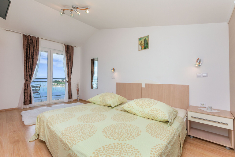 Bedroom 4, Apartments Mia, Omiš