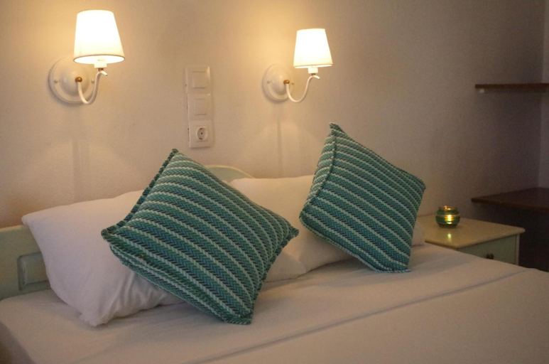 Bedroom 3, Hotel Esperos, Thessaly