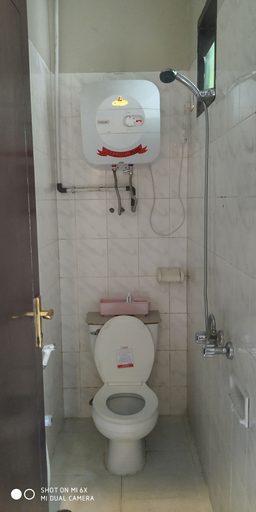 Bathroom, Villa Wahyu 3 Bedroom, Bogor