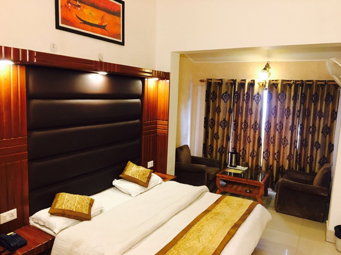Bedroom 1, Hotel Kahkashan, Dehradun