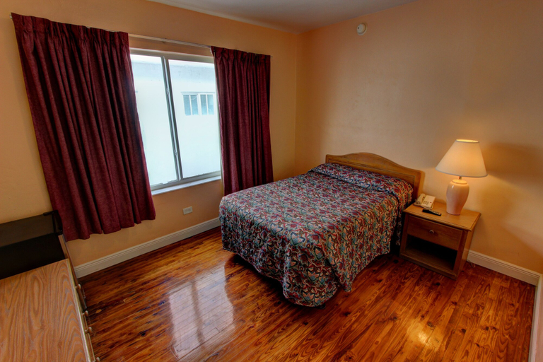 Bedroom 2, Geneva Hotel Miami Beach, Miami-Dade