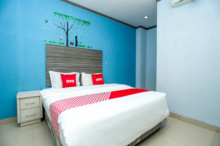 Bedroom 1, OYO 2197 Pulau Laut Guest House, Banjarmasin