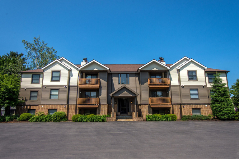 Exterior & Views 1, Ski Harbor 40, Garrett