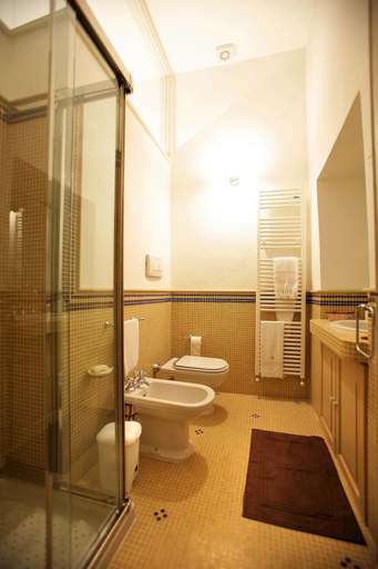 Bathroom 5, Historical Suites VVM, Lecce