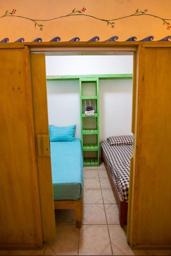 Bedroom 4, Hostal La Selva San Pancho, Compostela