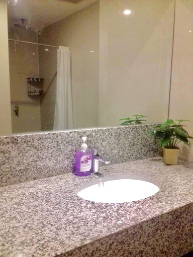 Bathroom, Dreamlike Arterra Hotel-Apartment Cebu Seaside 14 Floor, Lapu-Lapu City