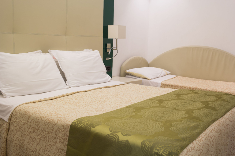 Bedroom 4, Green Park Hotel, Verona