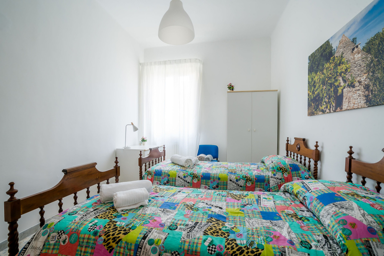 Bedroom 2, Casa Maria, Bari